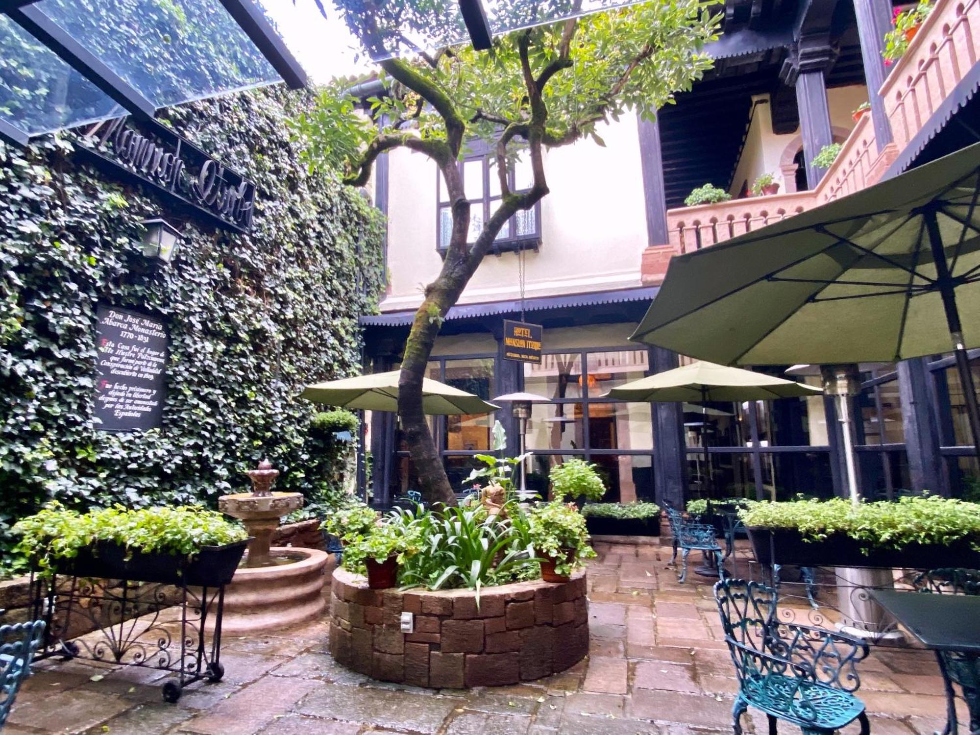 Hotel Mansion Iturbe Pátzcuaro Exterior foto